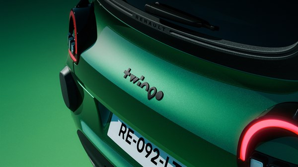 player graphics - Renault Twingo E-Tech electric